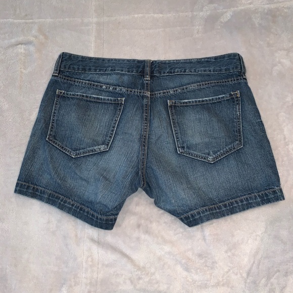 Shorts - Picture 4 of 4